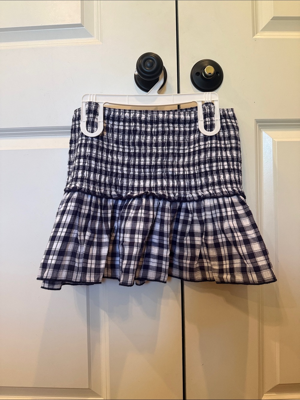 American Eagle Navy and White Skirt